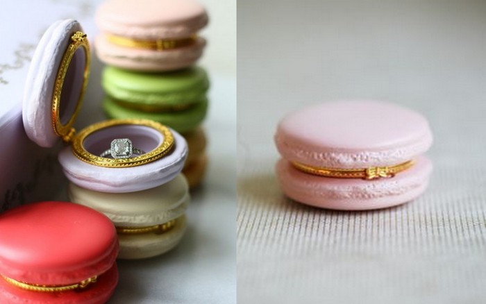 Engagement ring holder online